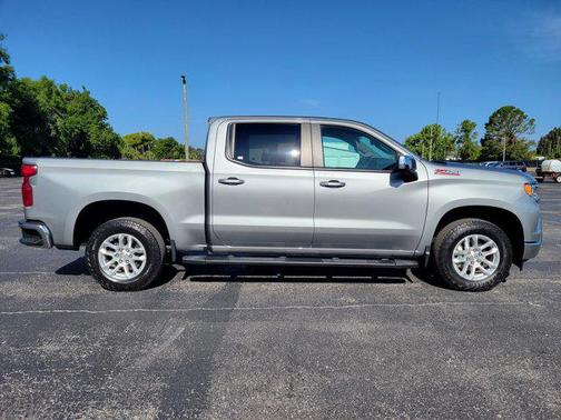 Sterling Gray Metallic 2024 Chevrolet Silverado 1500 LT