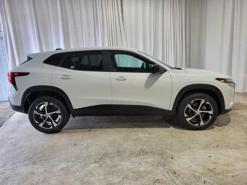 2025 Chevrolet Trax FWD 1RS