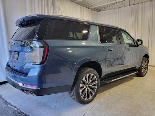 2026 Chevrolet Suburban High Country, RWD