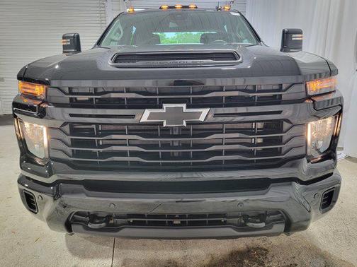 2025 Chevrolet Silverado 2500 Custom