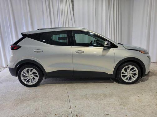 2023 Chevrolet Bolt EUV FWD LT