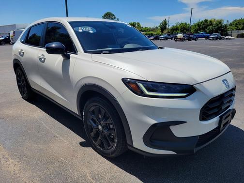 2025 Honda HR-V 2WD Sport
