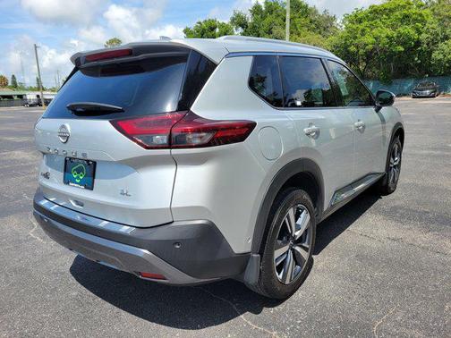 Brilliant Silver Metallic 2023 Nissan Rogue SL