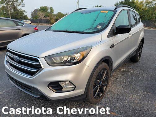 INGOT SILVER METALLIC 2019 Ford Escape SE