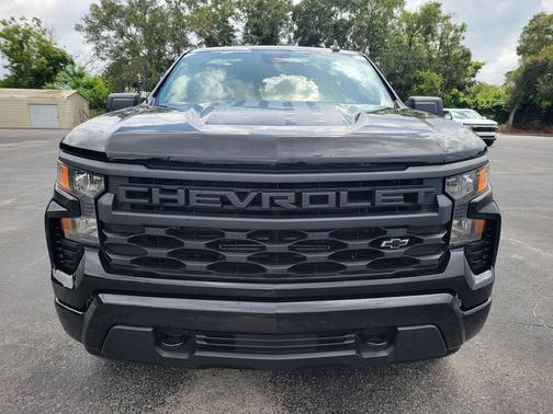 Black 2026 Chevrolet Silverado 1500 Custom