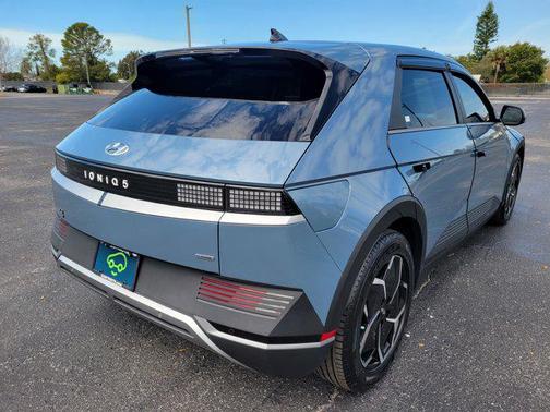 2022 Hyundai IONIQ 5 SE