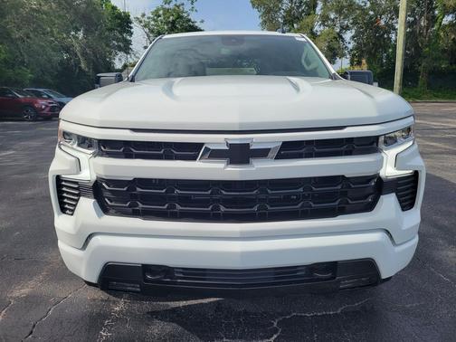 Summit White 2026 Chevrolet Silverado 1500 RST