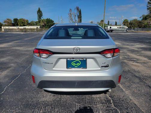 2022 Toyota Corolla LE