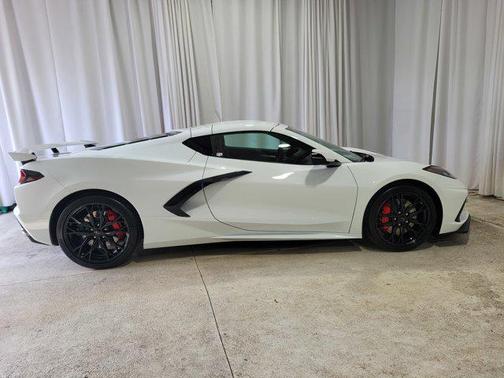 2026 Chevrolet Corvette Stingray w/2LT