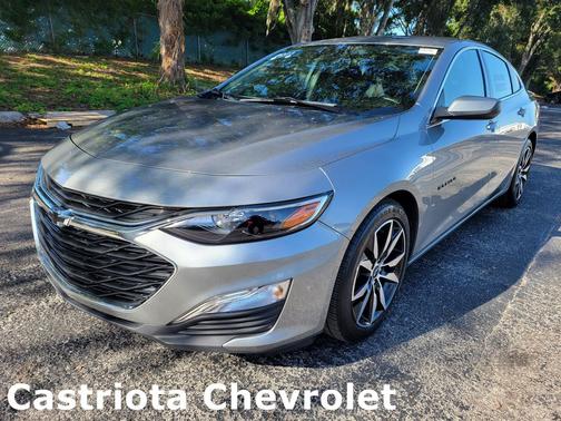 Sterling Gray Metallic 2023 Chevrolet Malibu FWD RS