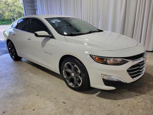 2022 Chevrolet Malibu FWD LT