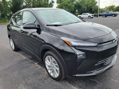 Mosaic Black Metallic 2027 Chevrolet Bolt LT FWD