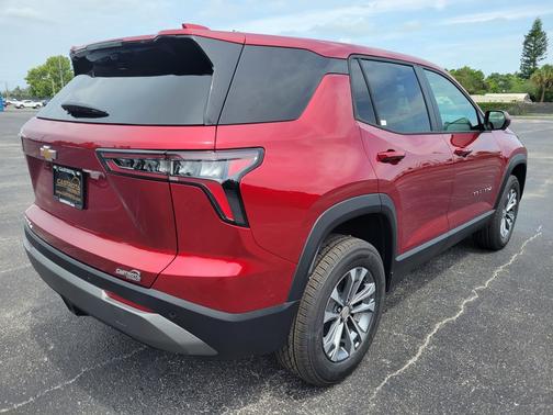 Radiant Red Tintcoat 2026 Chevrolet Equinox 1LT