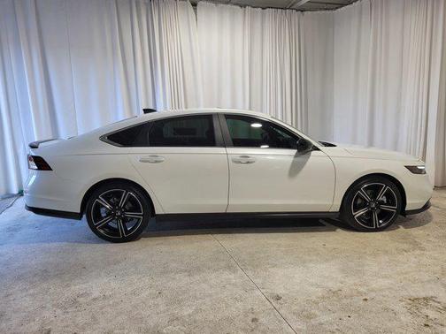 2025 Honda Accord Hybrid Base