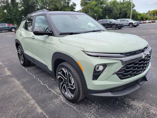 Cacti Green 2024 Chevrolet Trailblazer RS