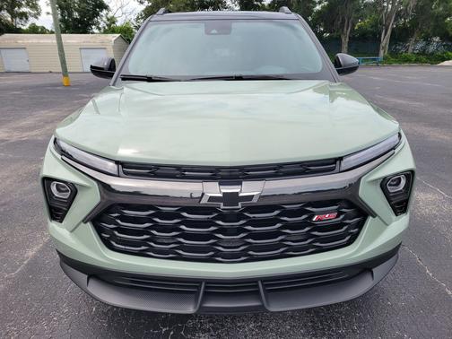 Cacti Green 2024 Chevrolet Trailblazer RS