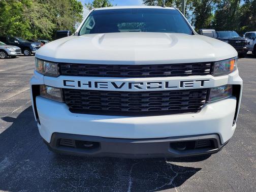 Summit White 2020 Chevrolet Silverado 1500 Custom