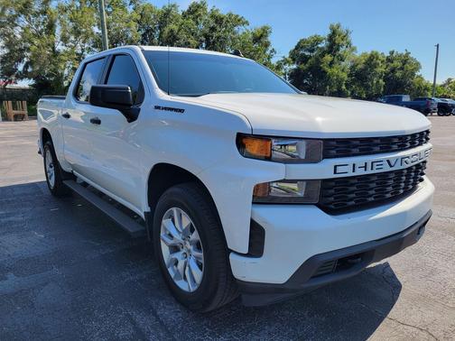 Summit White 2020 Chevrolet Silverado 1500 Custom