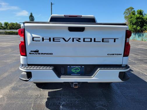 Summit White 2020 Chevrolet Silverado 1500 Custom