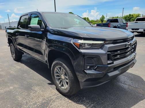 Black 2026 Chevrolet Colorado LT