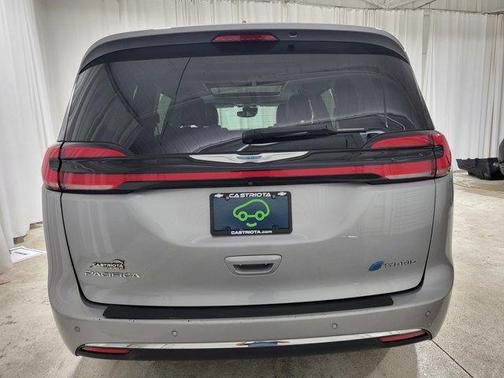 2021 Chrysler Pacifica Hybrid Limited