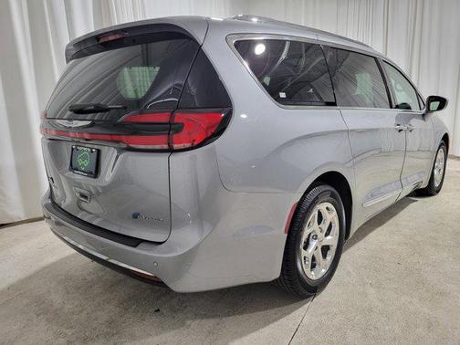 2021 Chrysler Pacifica Hybrid Limited