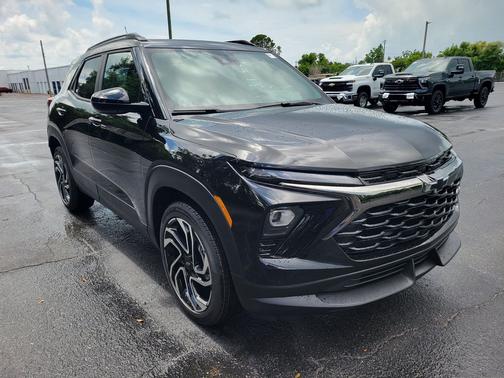 Mosaic Black Metallic 2026 Chevrolet Trailblazer RS