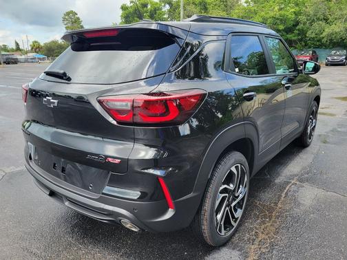 Mosaic Black Metallic 2026 Chevrolet Trailblazer RS