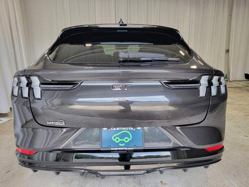 2022 Ford Mustang Mach-E GT