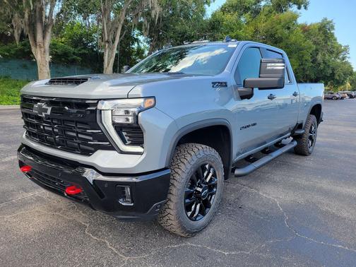 Sterling Gray Metallic 2026 Chevrolet Silverado 2500 LT