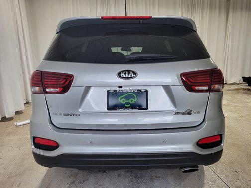 2020 Kia Sorento S