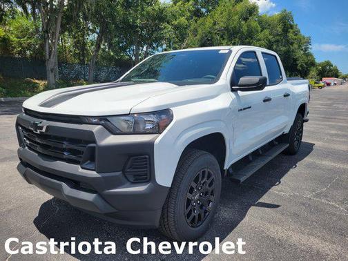 Summit White 2026 Chevrolet Colorado WT
