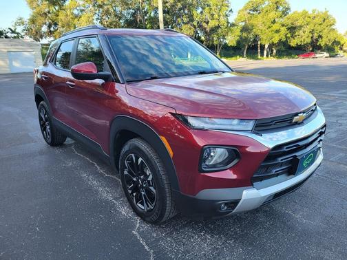 Crimson Metallic 2022 Chevrolet Trailblazer LT