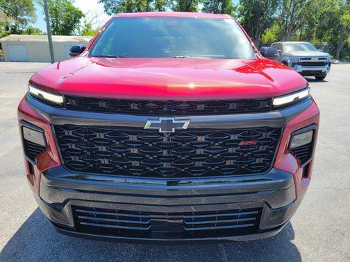 Radiant Red Tintcoat 2026 Chevrolet Traverse RS