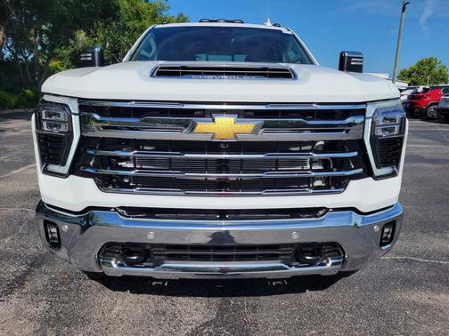 Summit White 2026 Chevrolet Silverado 3500 LTZ
