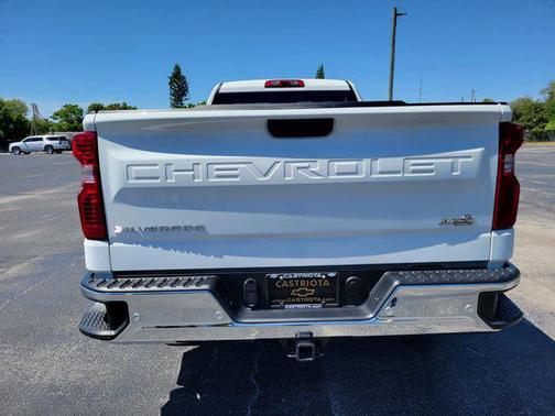 Summit White 2026 Chevrolet Silverado 1500 WT