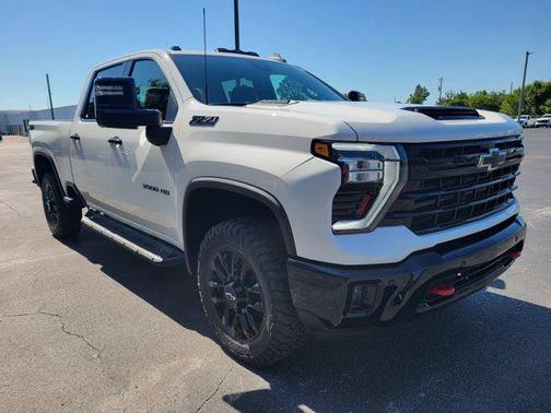 Summit White 2026 Chevrolet Silverado 3500 LTZ