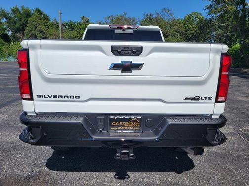 Summit White 2026 Chevrolet Silverado 3500 LTZ