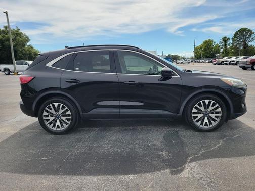Agate Black Metallic 2020 Ford Escape Titanium