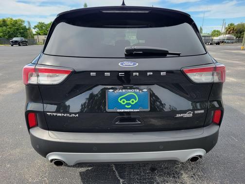 Agate Black Metallic 2020 Ford Escape Titanium