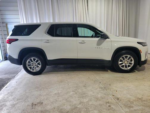 2022 Chevrolet Traverse LS
