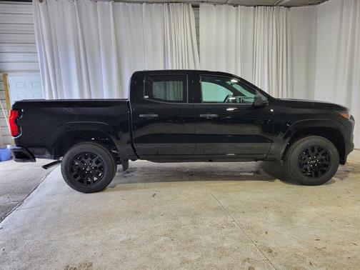 2025 Chevrolet Colorado WT