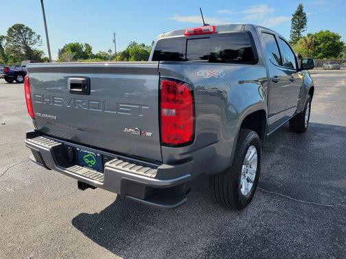 Satin Steel Metallic 2022 Chevrolet Colorado LT