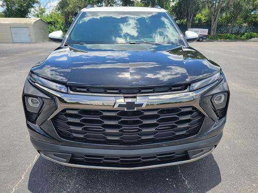 Mosaic Black Metallic 2026 Chevrolet Trailblazer ACTIV