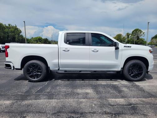Summit White 2026 Chevrolet Silverado 1500 RST