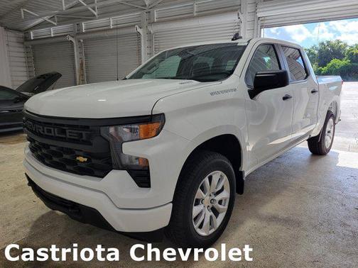 2025 Chevrolet Silverado 1500 Custom