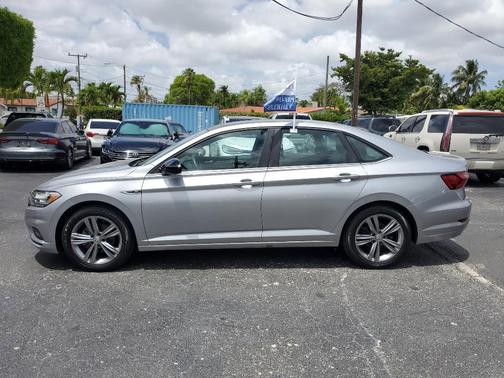 2021 Volkswagen Jetta 1.4T R-Line