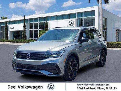 Pyrite Silver Metallic 2023 Volkswagen Tiguan 2.0T SE R-Line Black