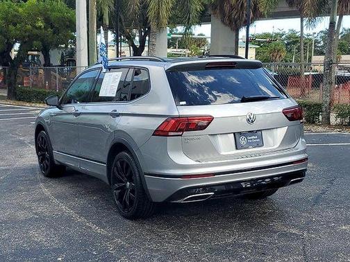2020 Volkswagen Tiguan 2.0T SE R-Line Black