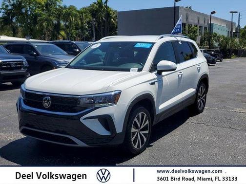 Pure White 2023 Volkswagen Taos 1.5T SE